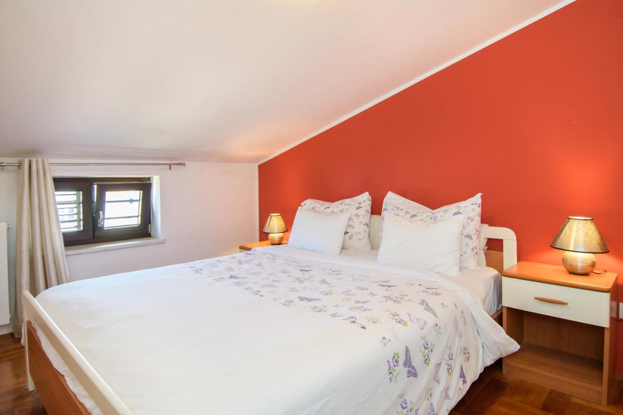 Apartments Dora Porec Exterior photo